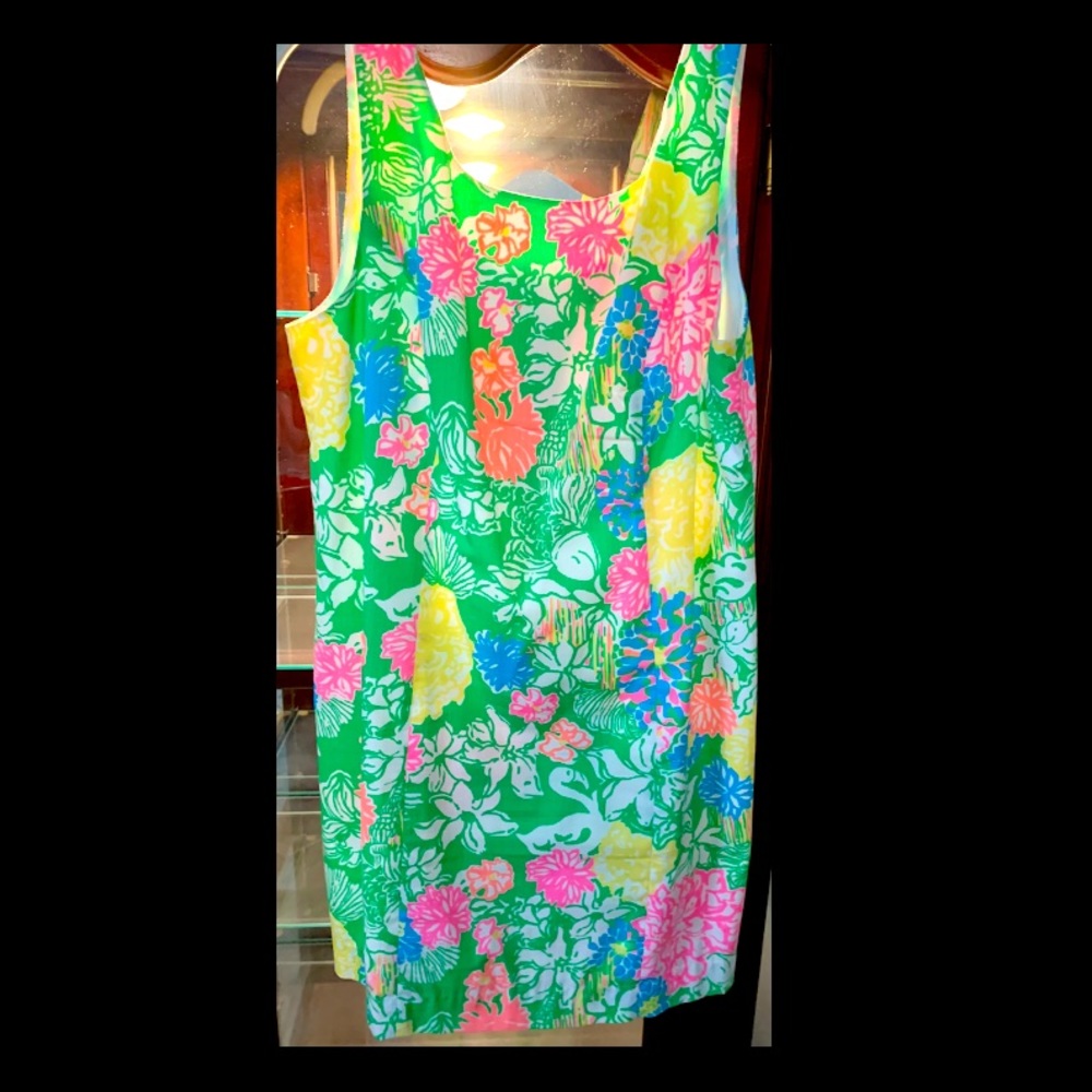 One of the prettiest Lilly Pulitzer patterns ever! Beautiful dress & colors!